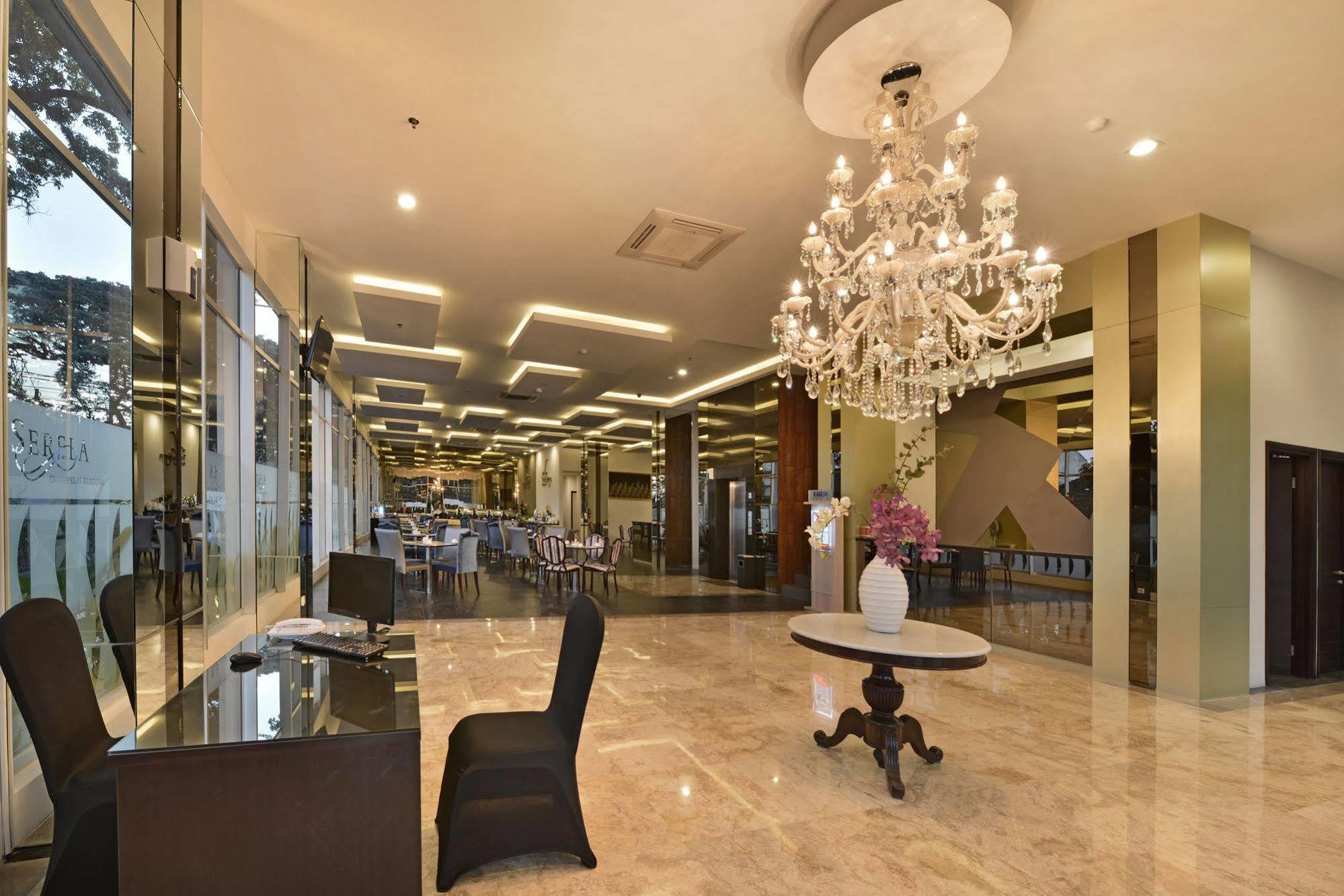Serela Cihampelas By Kagum Hotels Bandung Kültér fotó