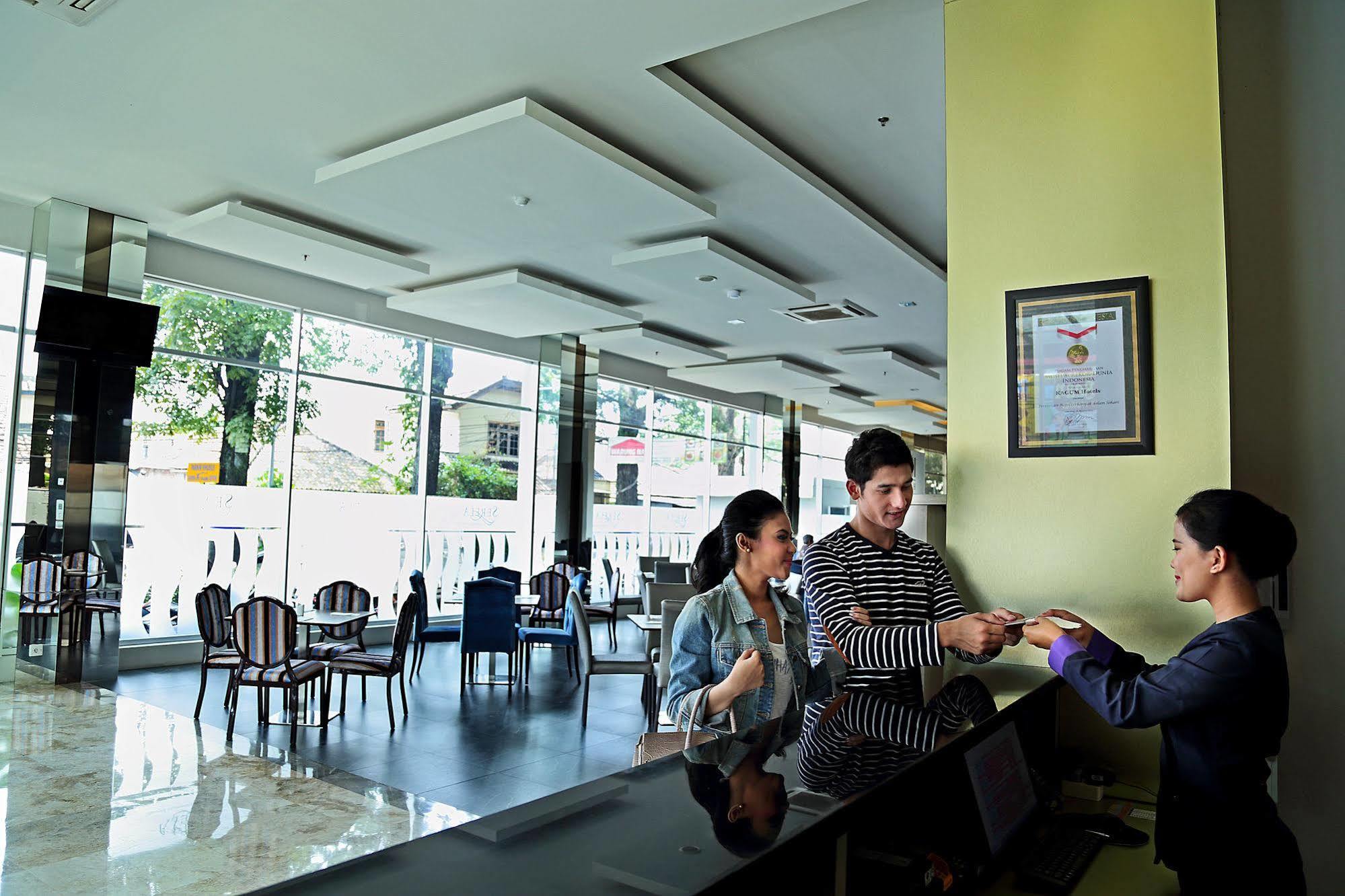 Serela Cihampelas By Kagum Hotels Bandung Kültér fotó