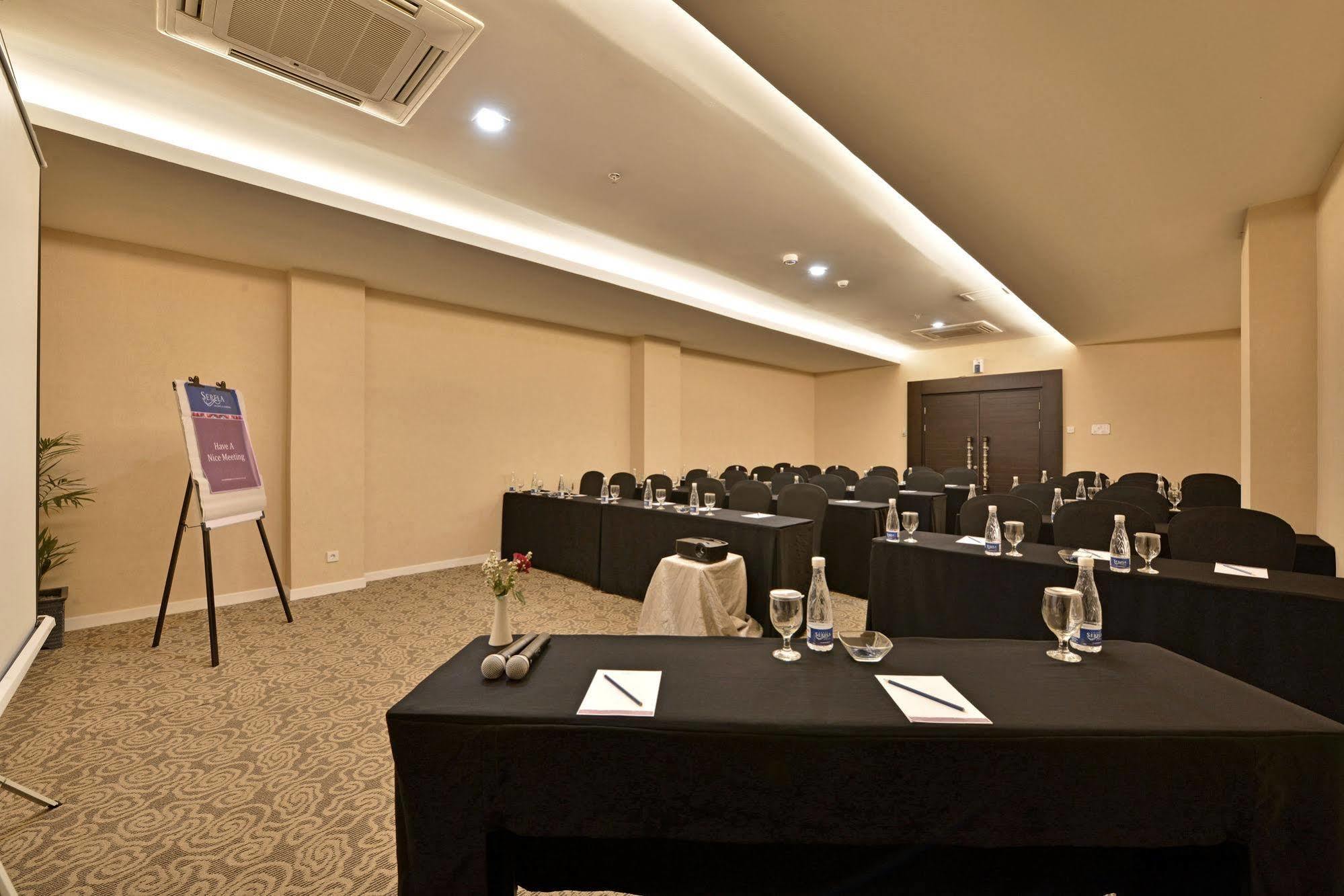 Serela Cihampelas By Kagum Hotels Bandung Kültér fotó