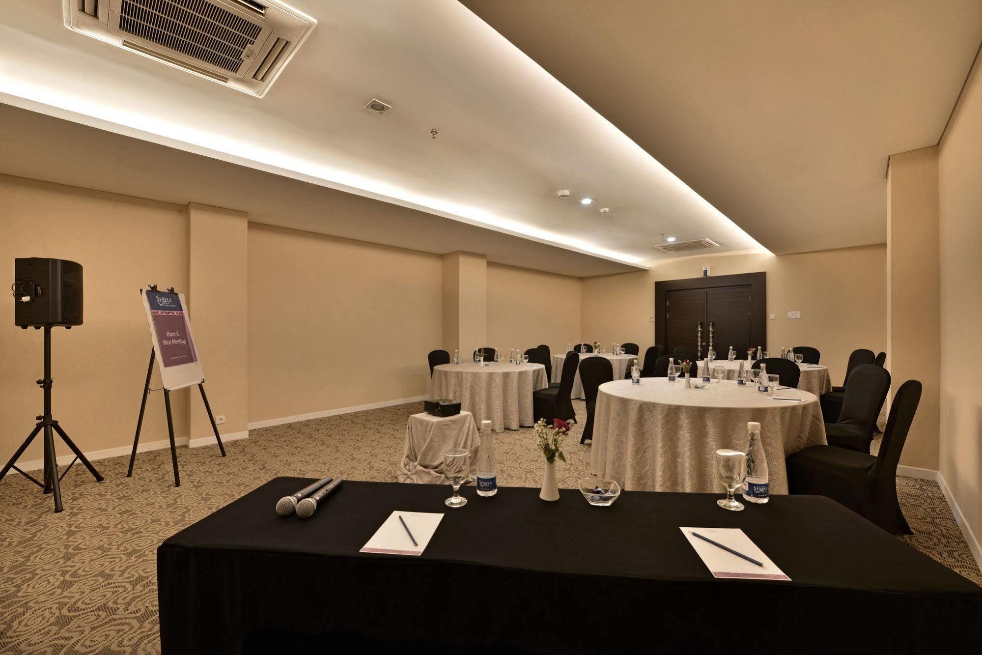 Serela Cihampelas By Kagum Hotels Bandung Kültér fotó